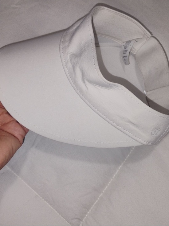lululemon athletica White and Black Visor Set
